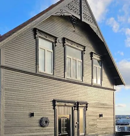 Varsol I Centrum * Vardo